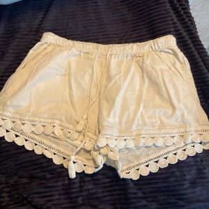 Women’s Aerie Medium shorts